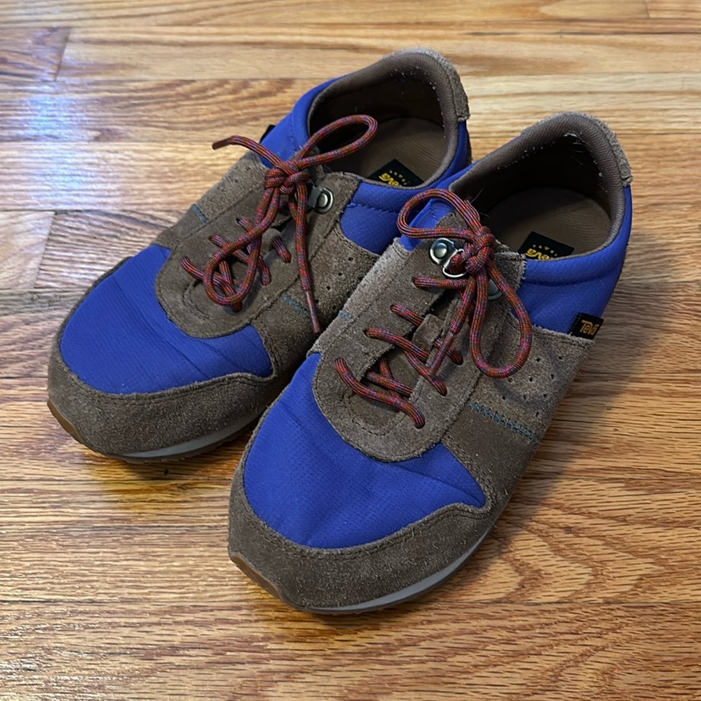 Teva women’s sneaker